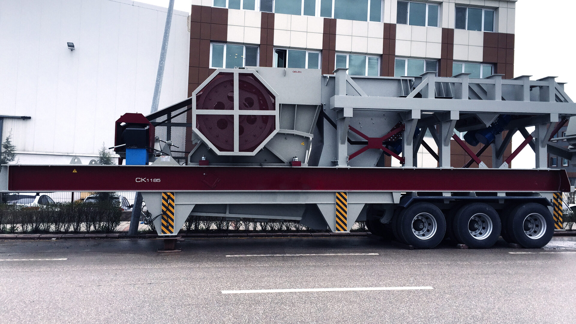 Mobilna kruszarka szczekowa Gelen CK-1185 do recyklingu betonu
