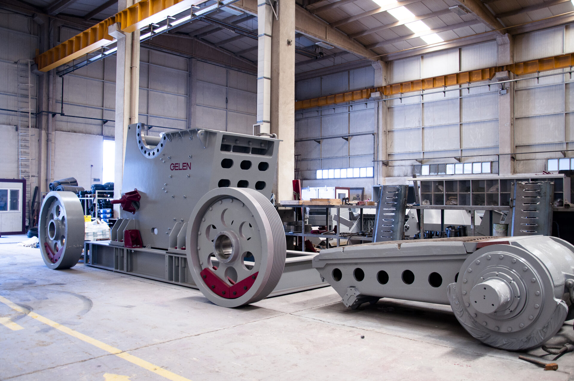 Mechanizm kola zamachowego kruszarki - przewodnik doboru plyt kruszacych