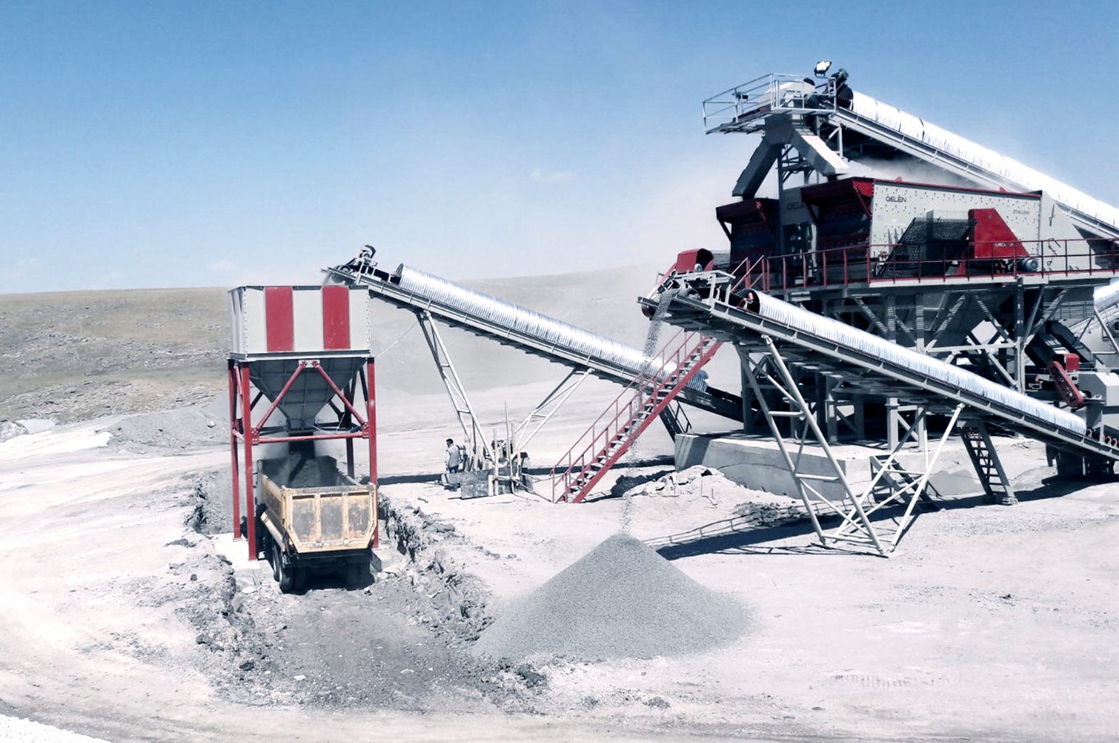GELEN crushing and screening plant producing to stockpiles