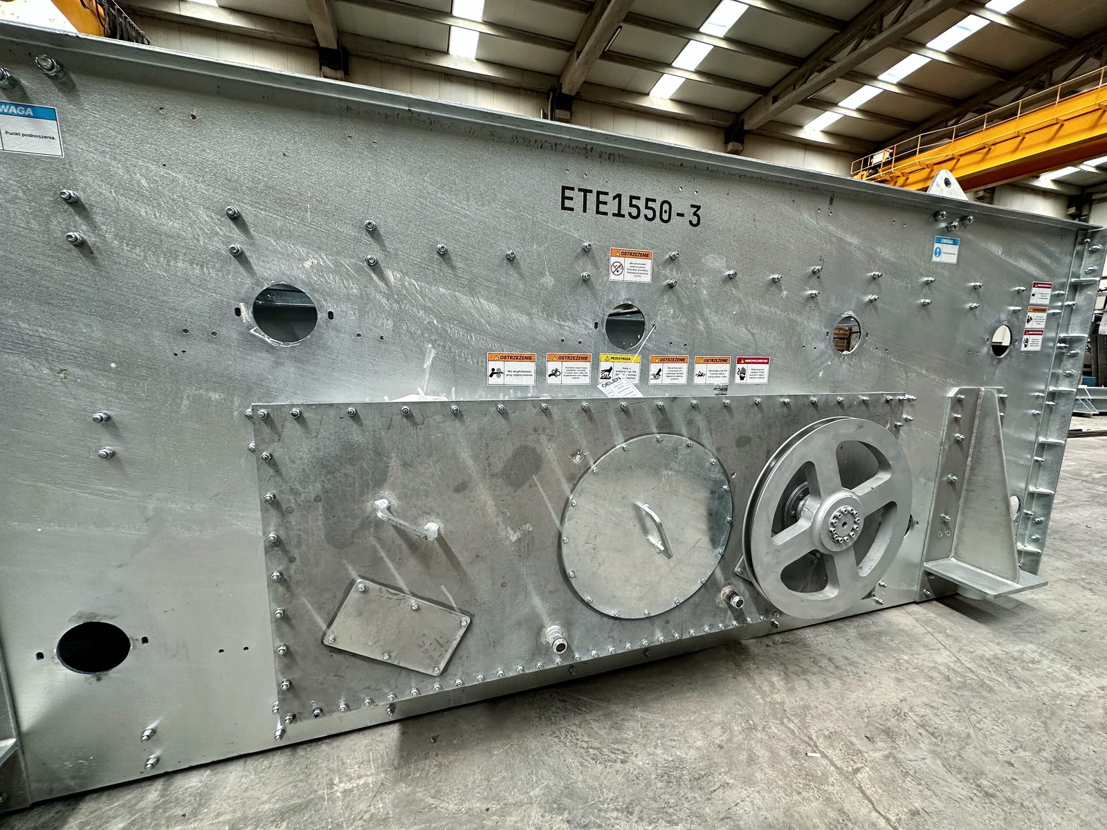 Hot-dip galvanised GELEN ETE1550 three-deck horizontal screen built for washing duty