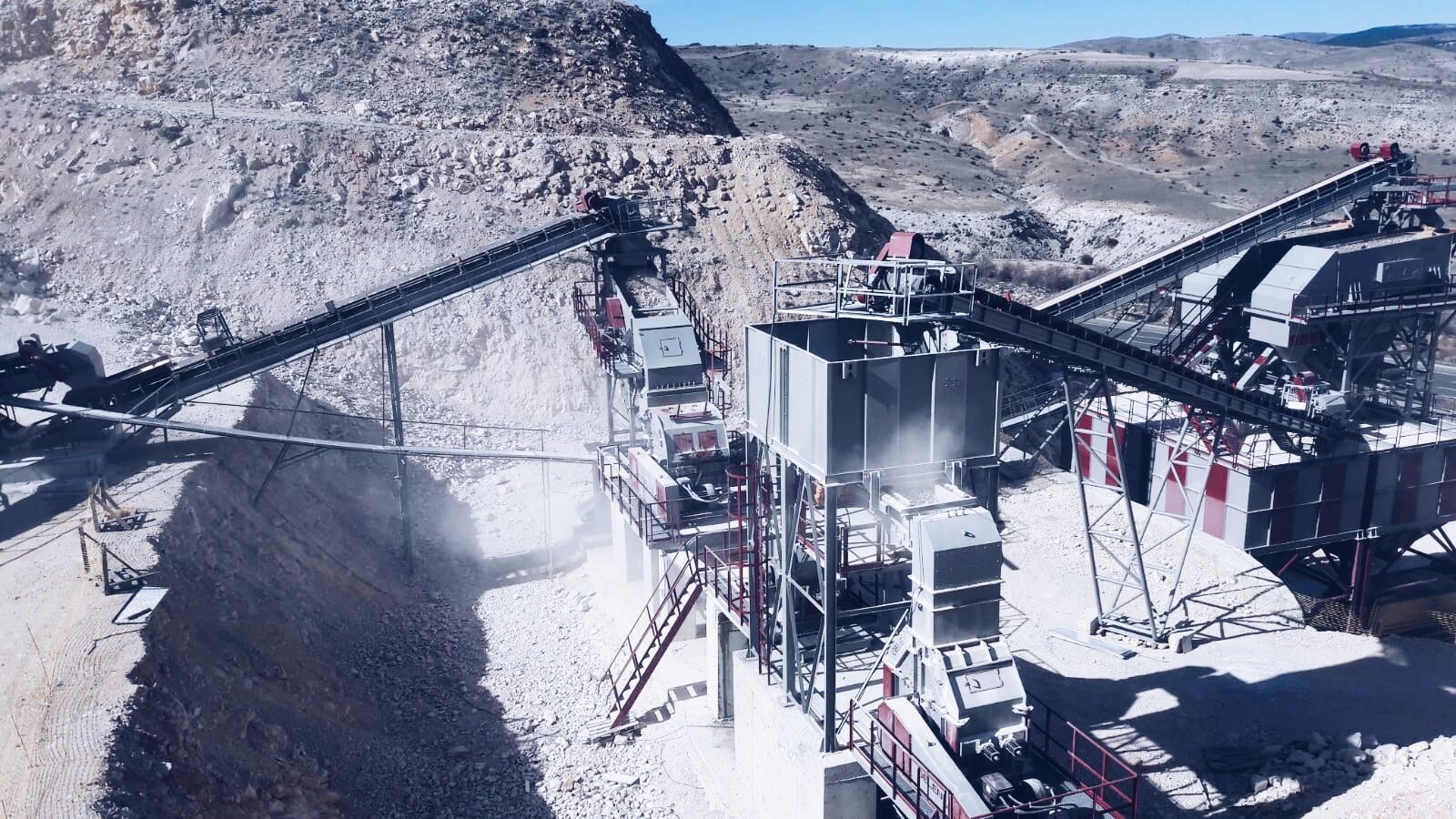 Zakład GELEN kruszenia i przesiewania z nachylnym przesiewaczem wibracyjnym w Kazan