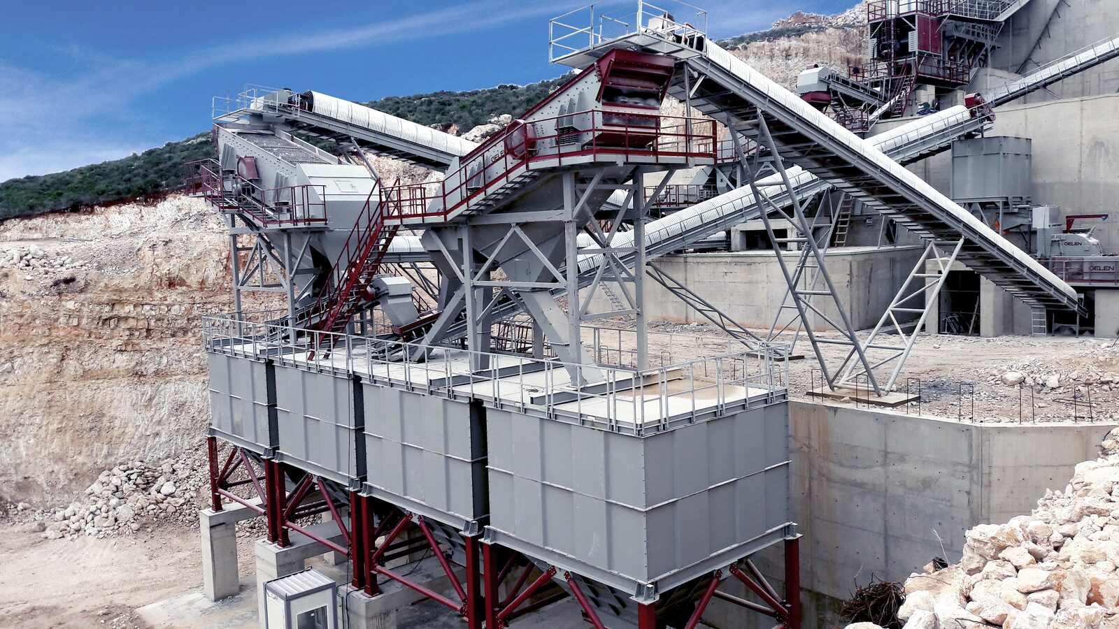 Crible vibrant incliné GELEN STE sur le projet minier Tosyali en Algérie