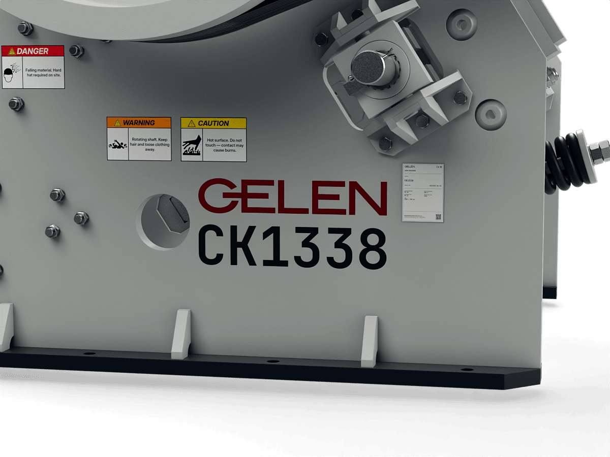 Concasseur à mâchoires secondaire GELEN CKS1338 — plaque et marquage du modèle